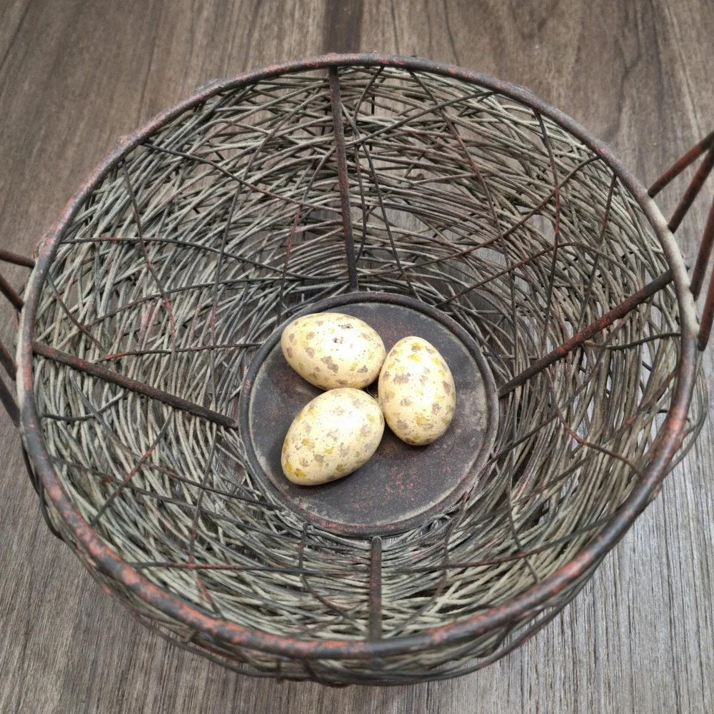Vintage Rustic Woven Metal Wire Bird Nest Basket with 3 Speckled Eggs Farm Decor